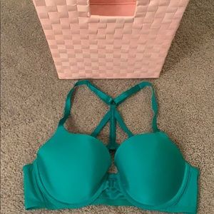 VS Bra